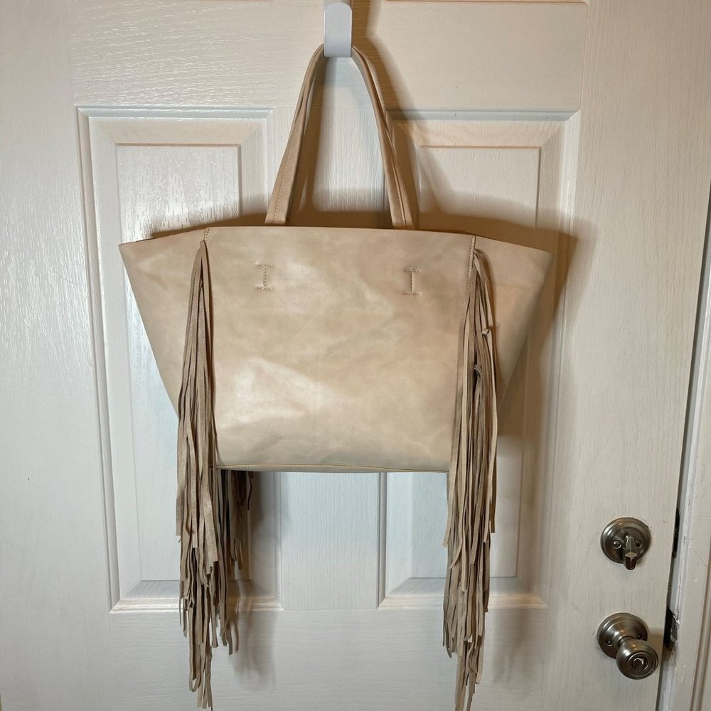 NWOT COLLEEN LOPEZ (HSN) TAN FRINGE OPEN TOTE BAG